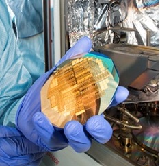 Thin film gold coating on a silicon wafer